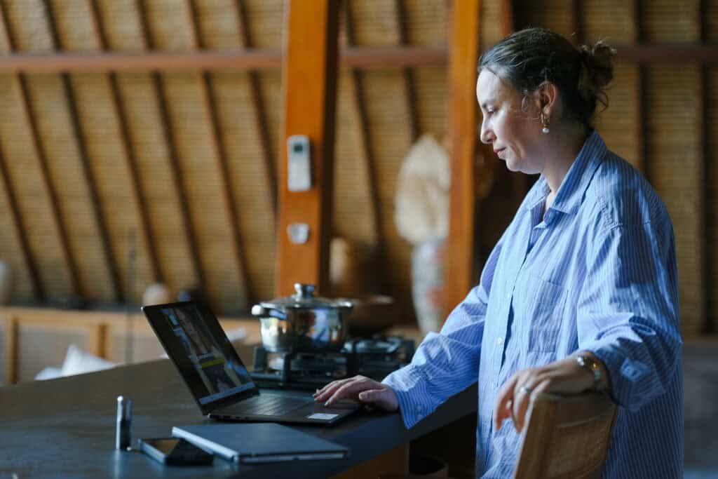 Sophia Benarafa running an online mentoring call from her laptop
